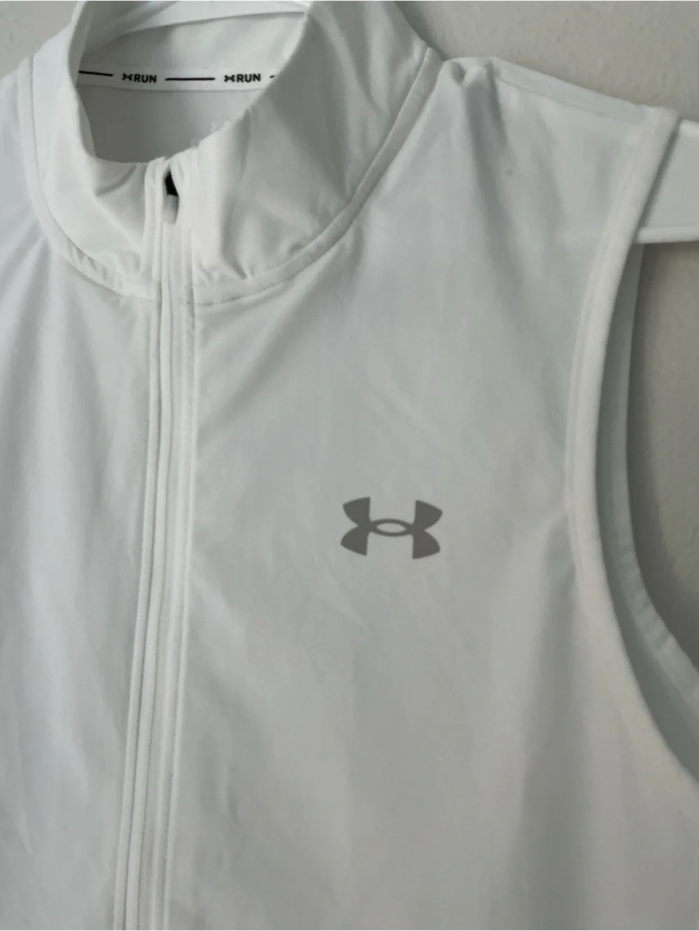 White Under Armour UA Storm Up The Pace Vest Sleeveless Zip Size S